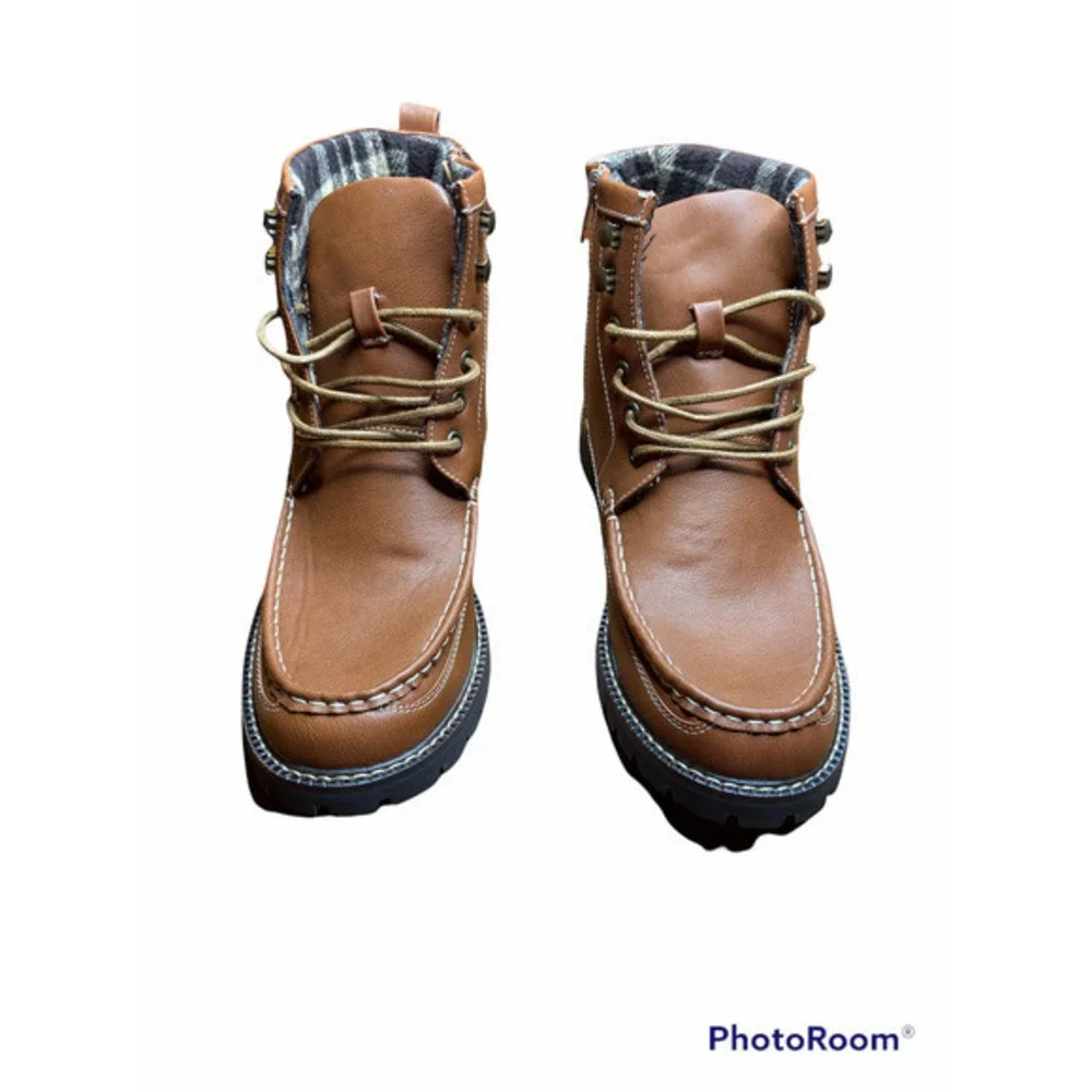 Bruno Marc Light brown insulated boot size 10 1/2